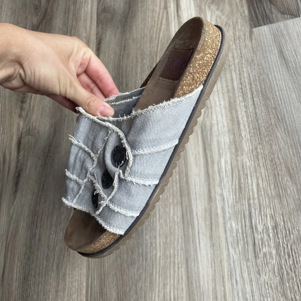 Y2K Blowfish Malibu Light Blue Denim Patchwork Slide Sandals Frayed Size 8.5